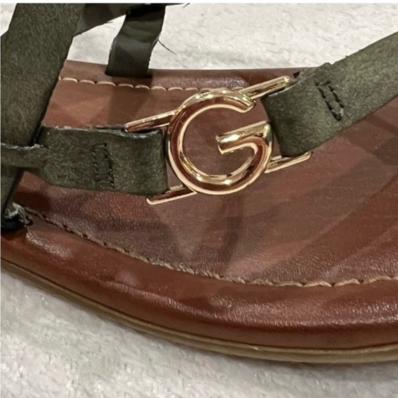 G By Guess Carlyn Flat Strappy Green Sandals 8.5 - Picture 8 of 9